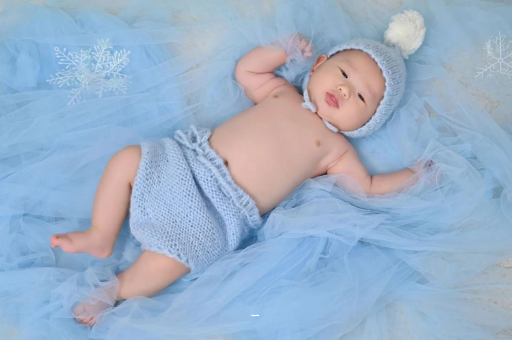 上饶三个月宝宝挠耳朵 上饶三个月宝宝挠耳朵